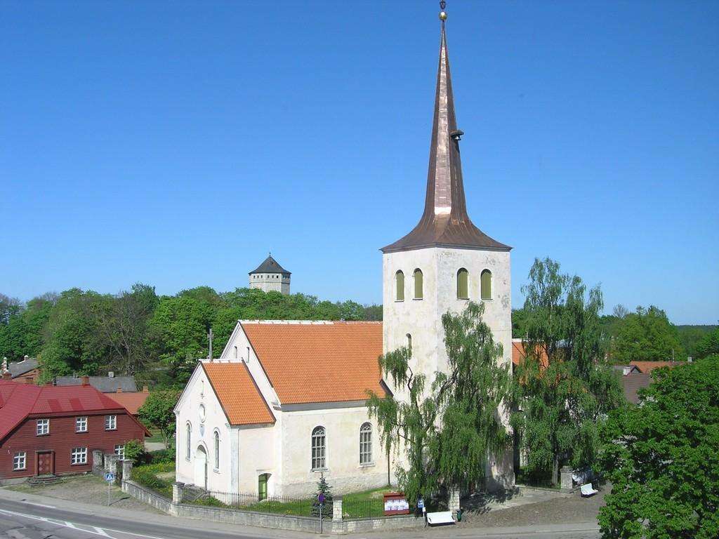 Estonia Kościół w Paide puzzle online