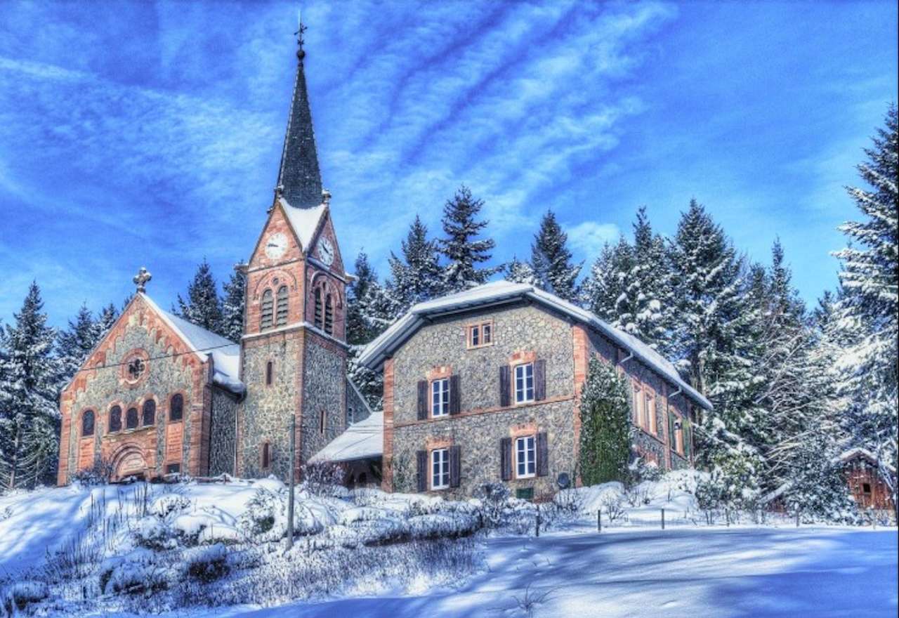 Beautiful Stone Church in Winter-Kamienny kościół puzzle online