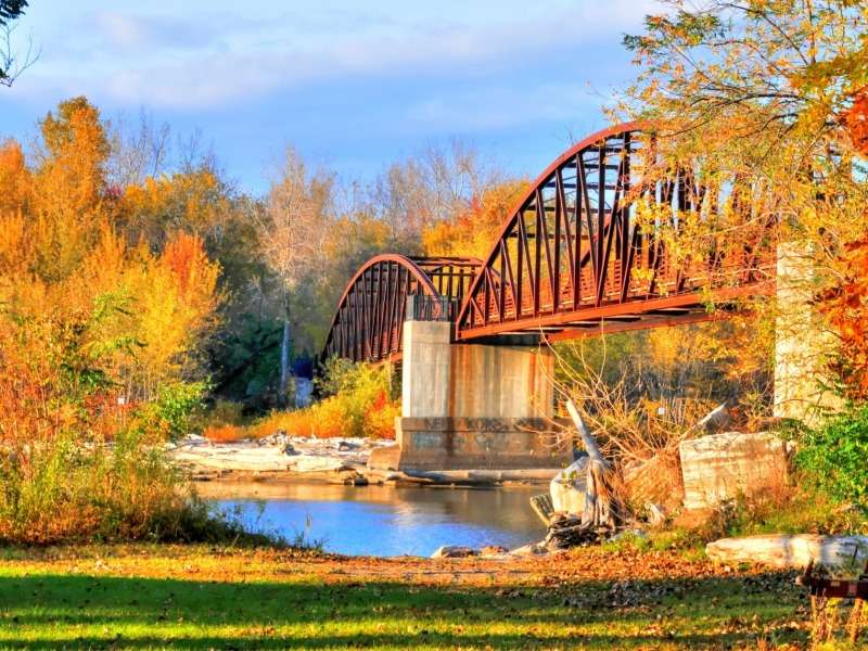 Bridge over a Lake in Autumn -Most nad jeziorem puzzle online