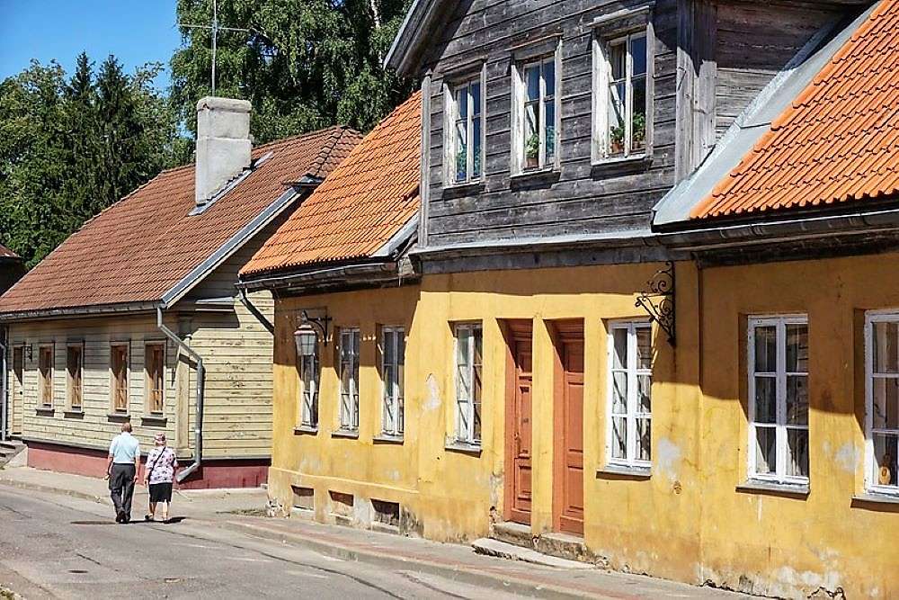 Łotwa Cesis domy puzzle online