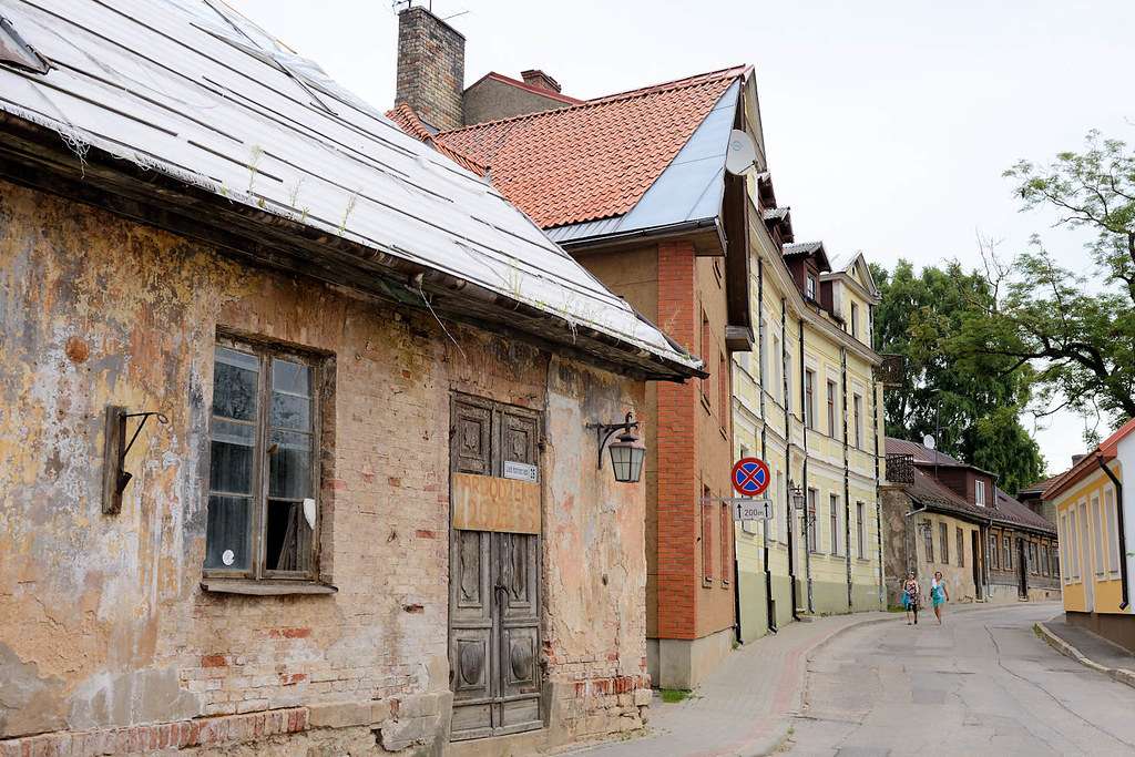 Łotwa Cesis domy puzzle online