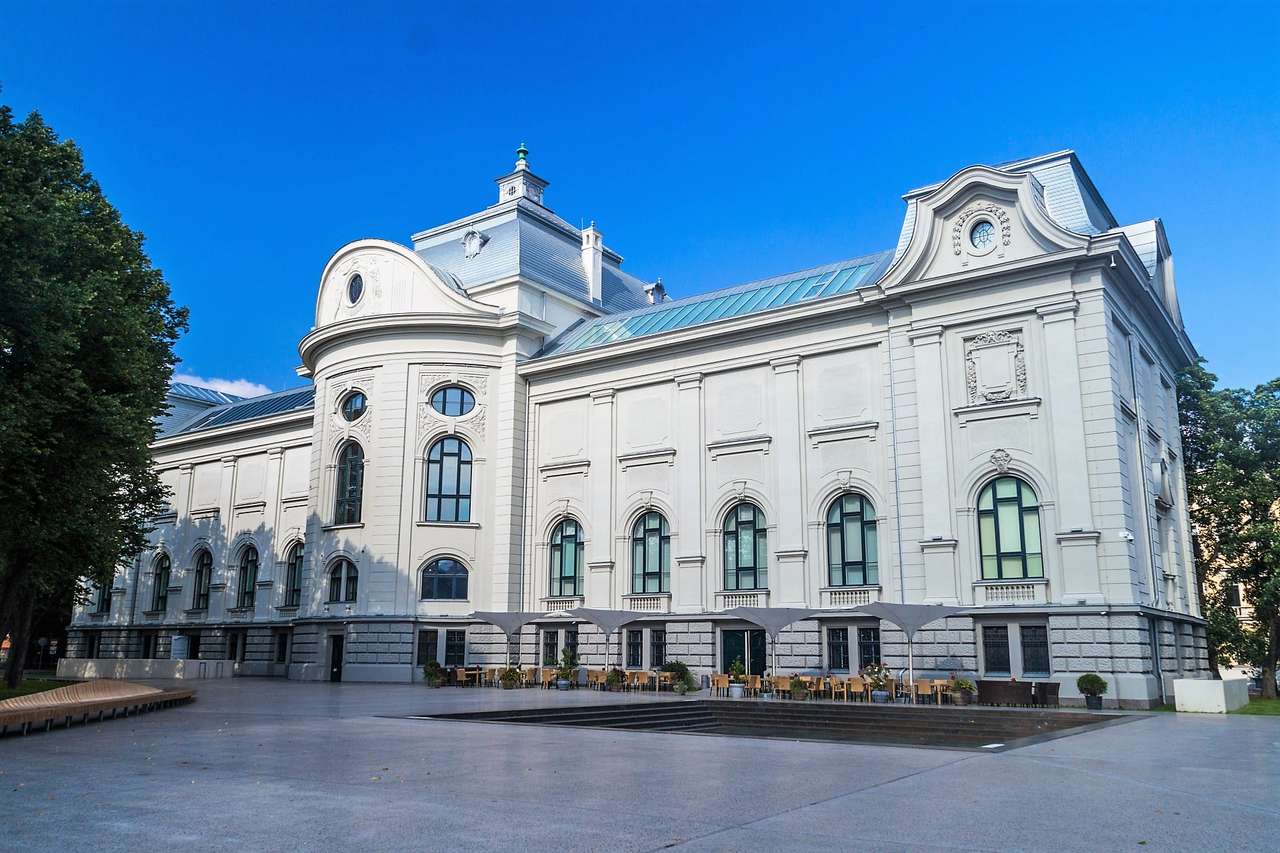 Łotewskie Muzeum Narodowe w Rydze puzzle online