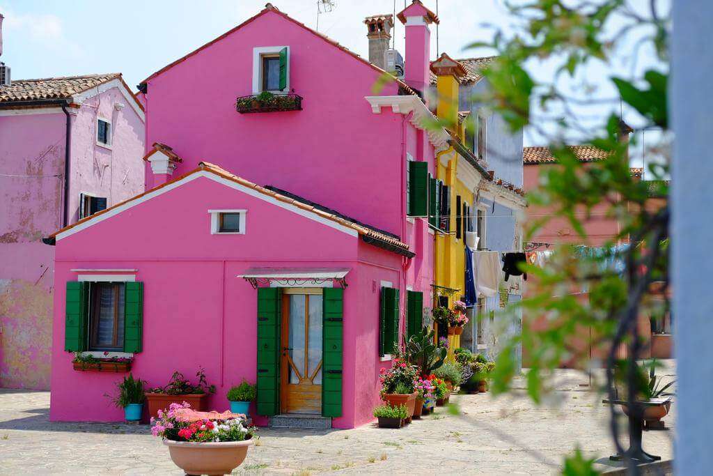 Różowe domy w Burano puzzle online