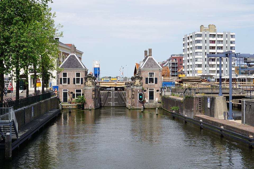 Amsterdam i rzeka Amstel puzzle online