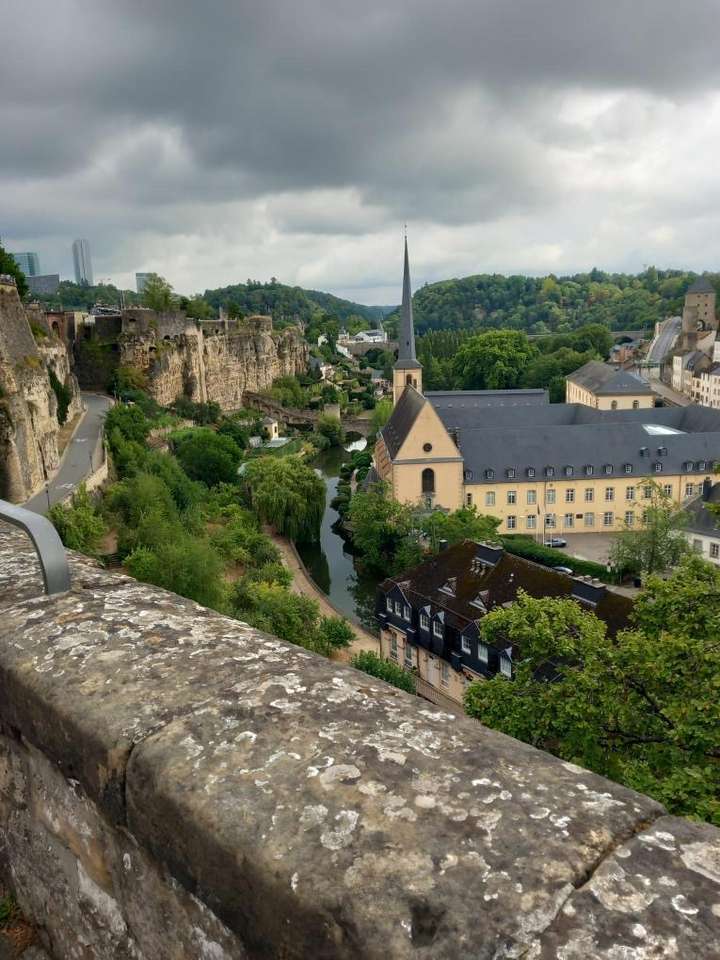 Luksemburg puzzle online