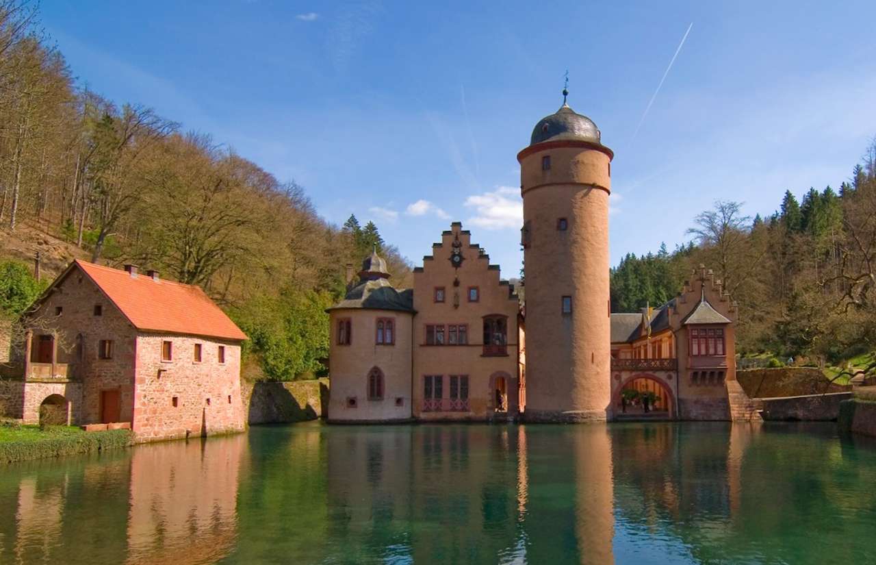 Niemcy-cudo Zamek Mespelbrunn zbudowany na wodzie puzzle online