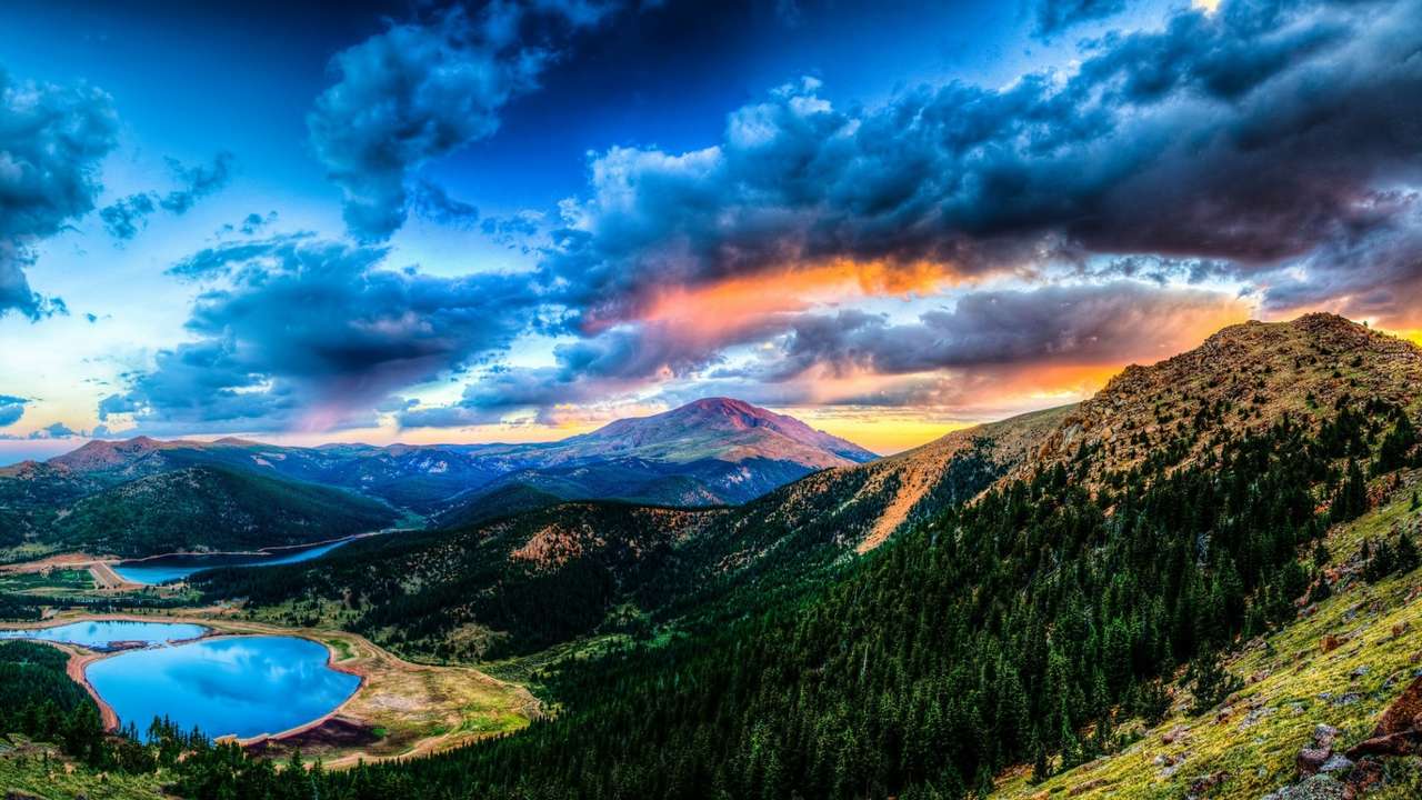 Góry, jezioro, jodły, szalone niebo, co za widok puzzle online