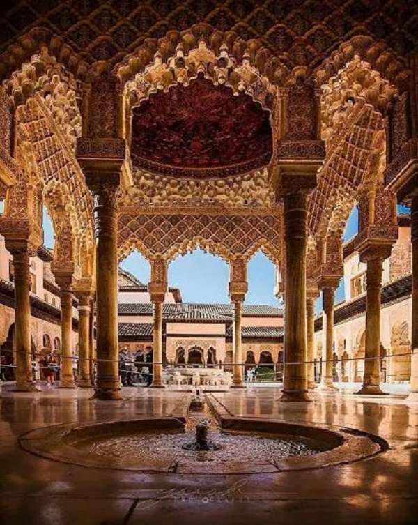 Alhambra w Granadzie puzzle online