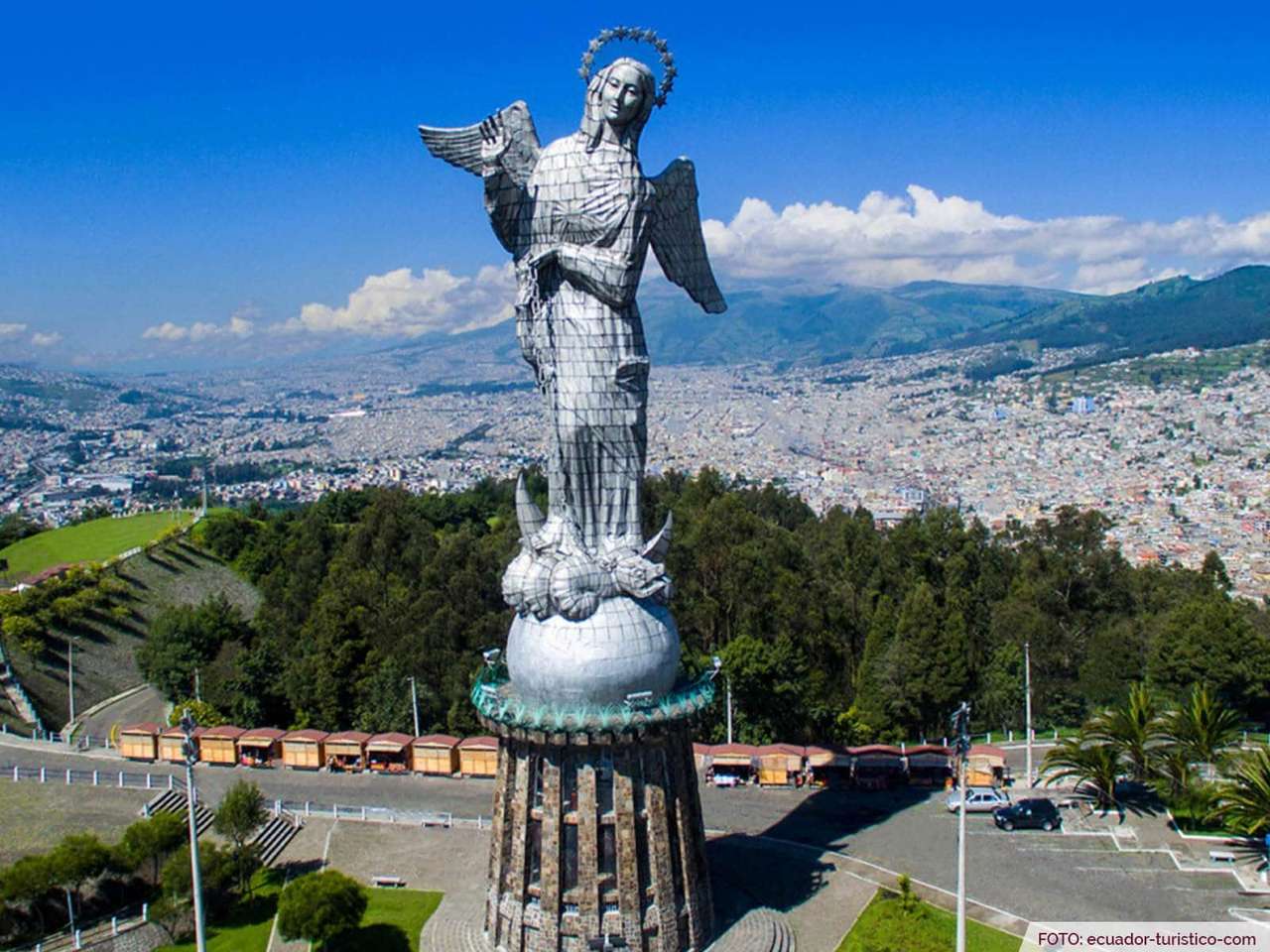 Odkryj jedno z magicznych miejsc w Quito. puzzle online
