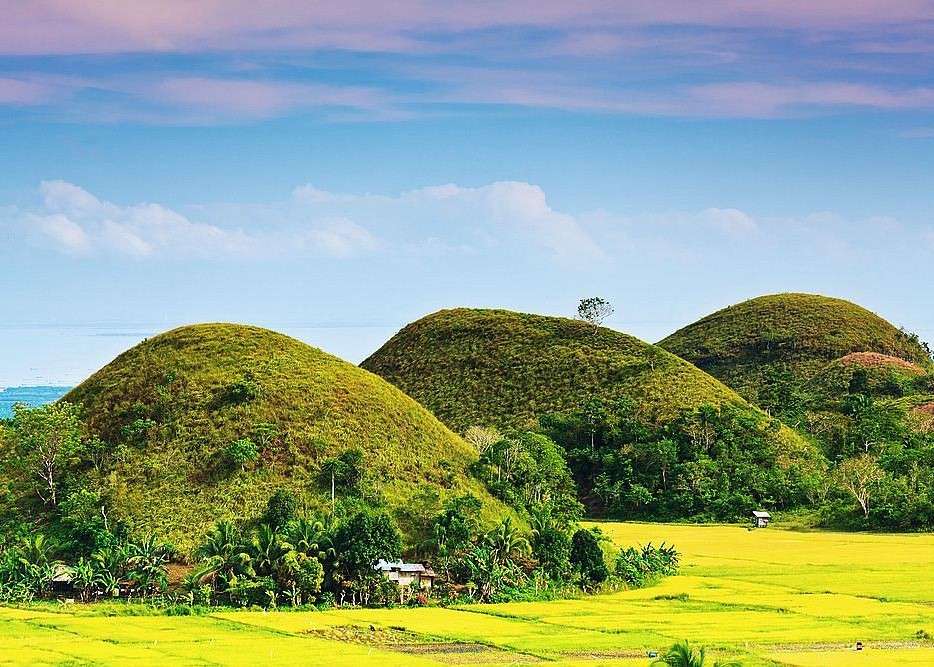 Stożkowe góry na wyspie Bohol puzzle online