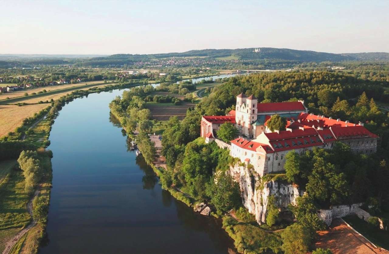 Polska-najstarsze Opactwo benedyktynów w Tyńcu puzzle online