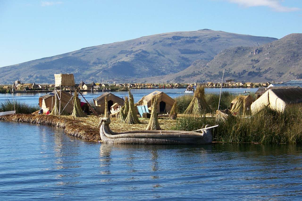 Wyspa na jeziorze Titicaca puzzle online