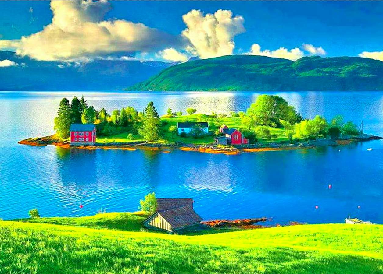 Norwegia-Prześliczna mała wyspa letnią porą puzzle online