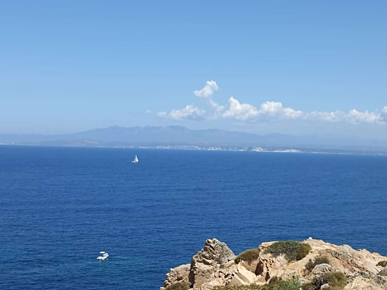 Korsyka widziana z Santa Teresa di Gallura puzzle online