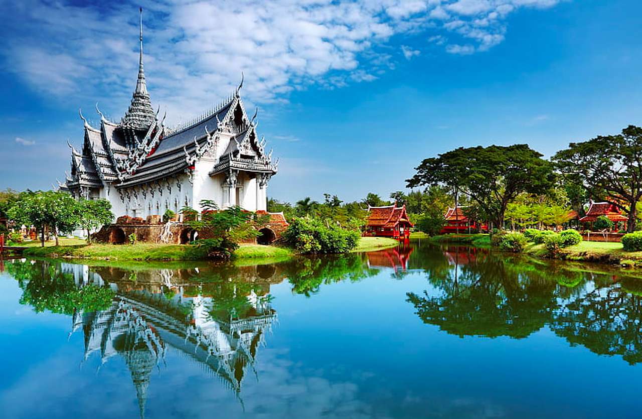 Tajlandia-"Biała Świątynia"buddyjska-cudo puzzle online