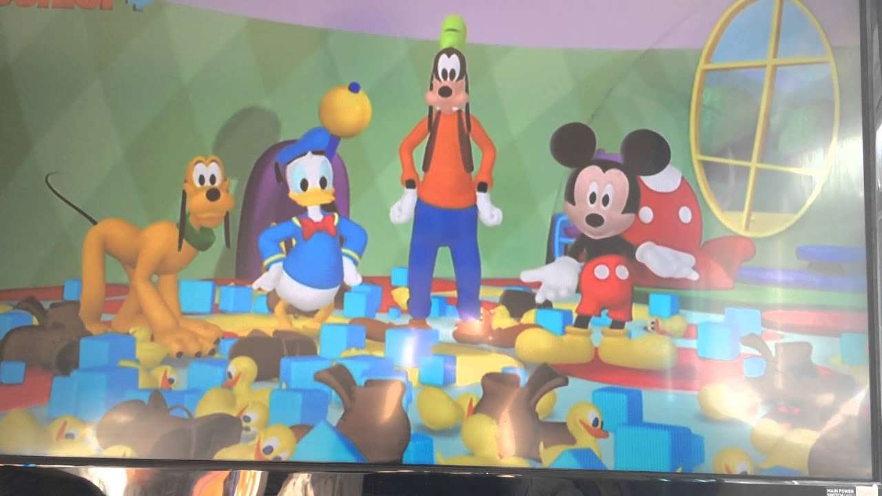 Klub Donalda Juniora Disneya puzzle online