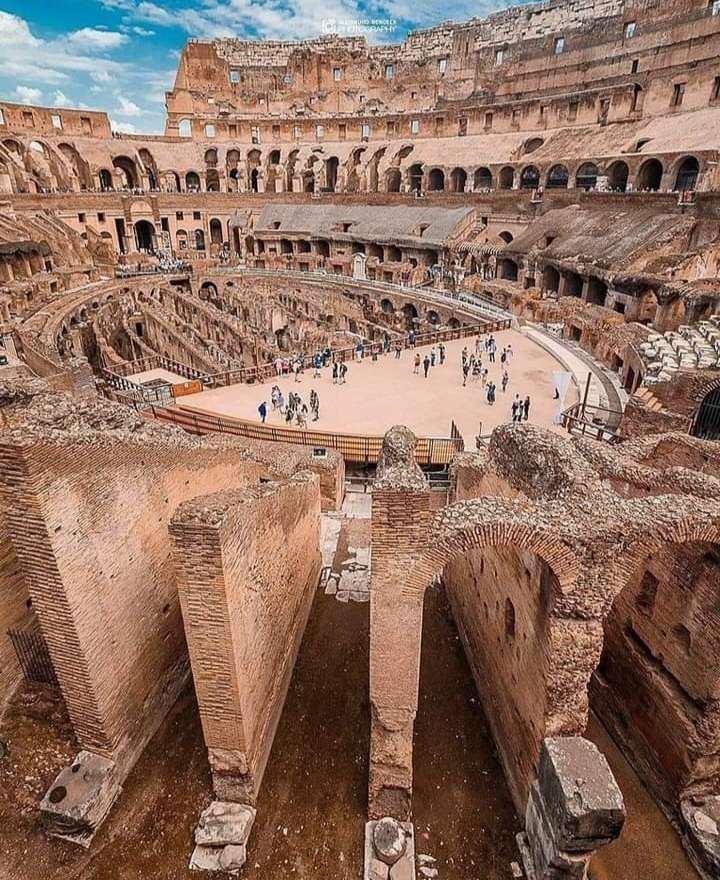 Inside the Coloseum, Rome puzzle online