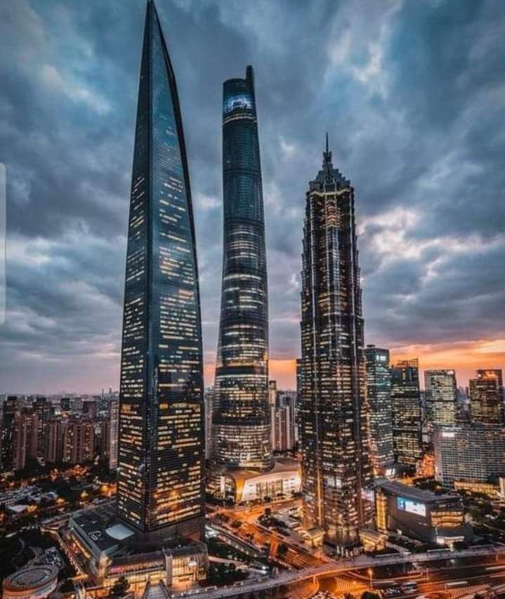 Shanghai's 3 Tallest Skyscrapers?? puzzle online