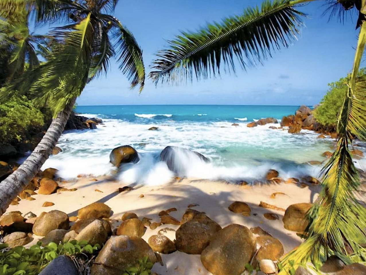 Tropikalny raj, plażowa pianka:) puzzle online