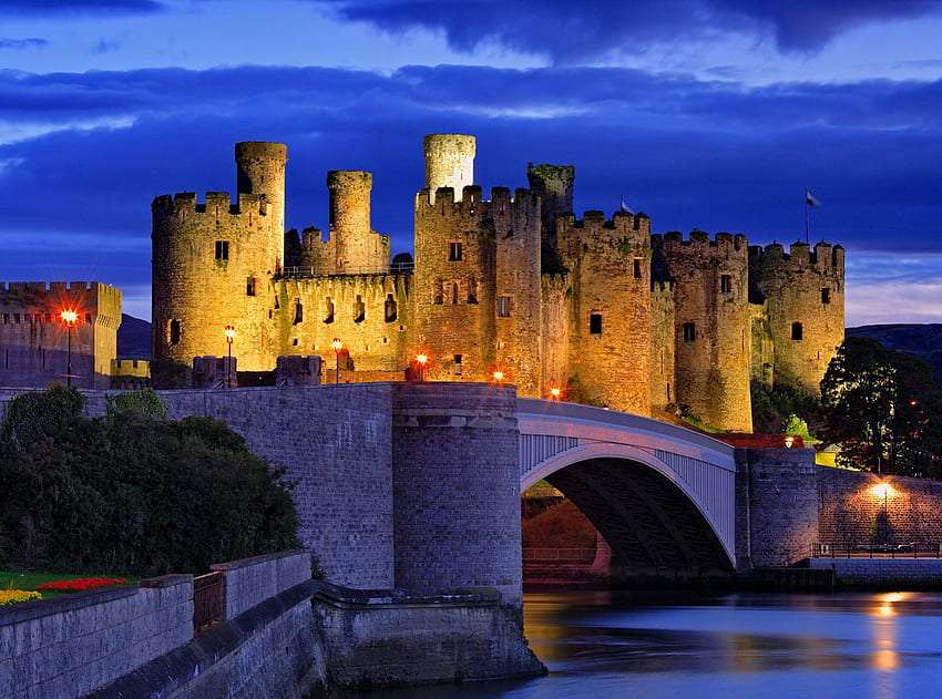 Walia-Piękno potężnego zamku Conwy nocną porą puzzle online