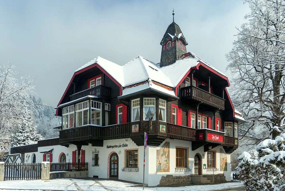 Przepiękny, zabytkowy dom w Austrii puzzle online