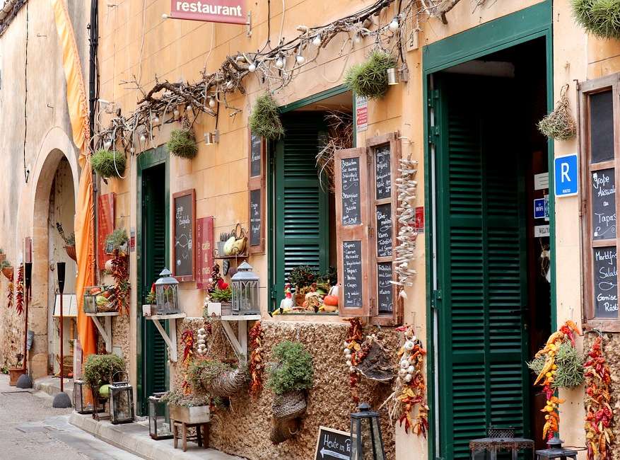 Restauracja na Majorce zaprarsza puzzle online