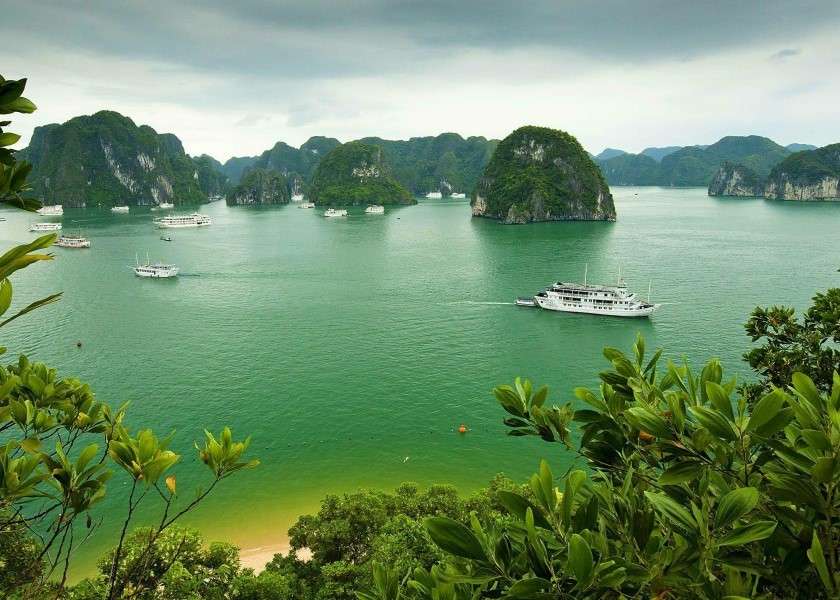 Hạ Long- zatoka w północnej części Wietnamu puzzle online