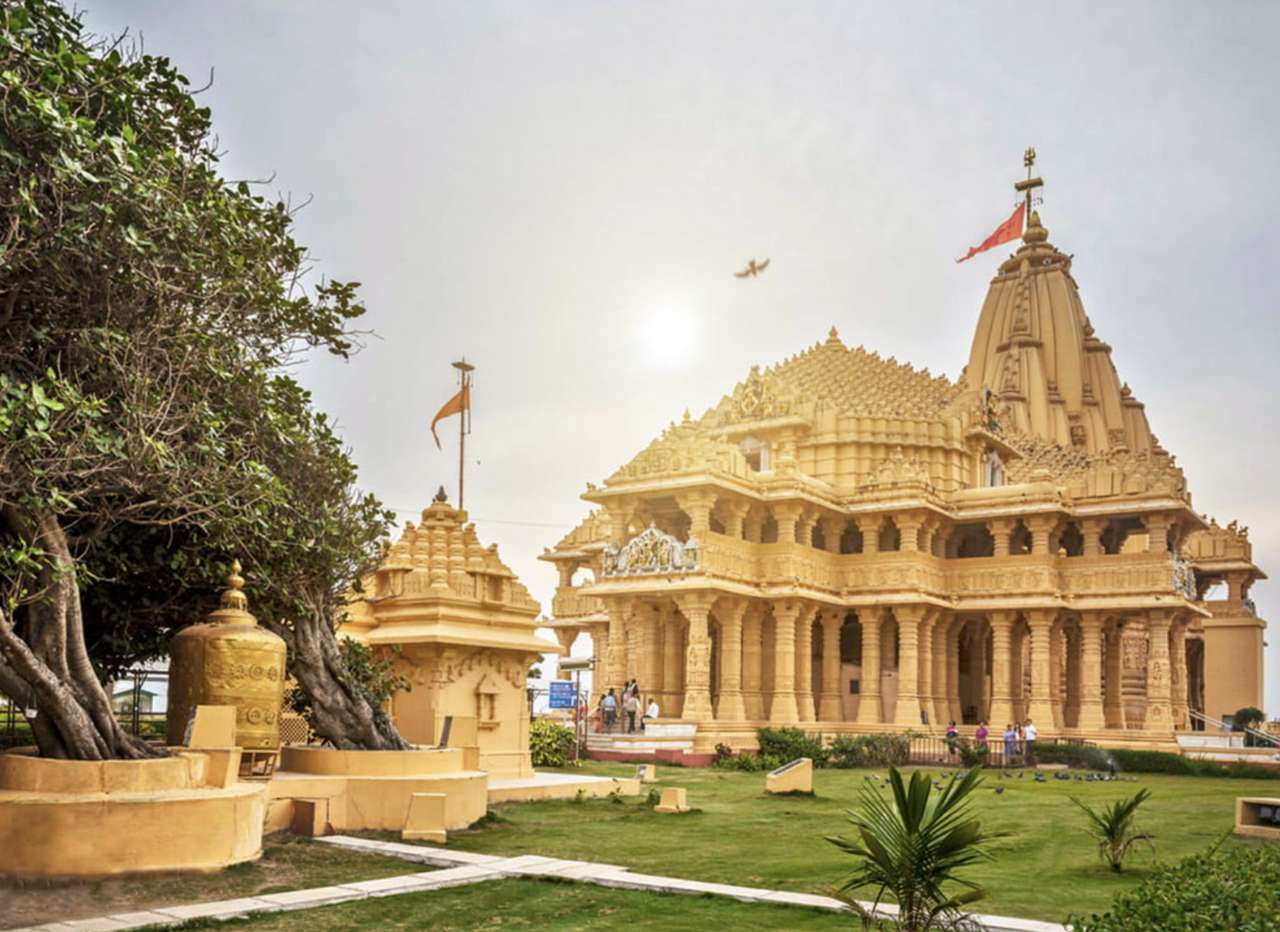 Indie-Świątynia Somnatha-miejsce pielgrzymek puzzle online
