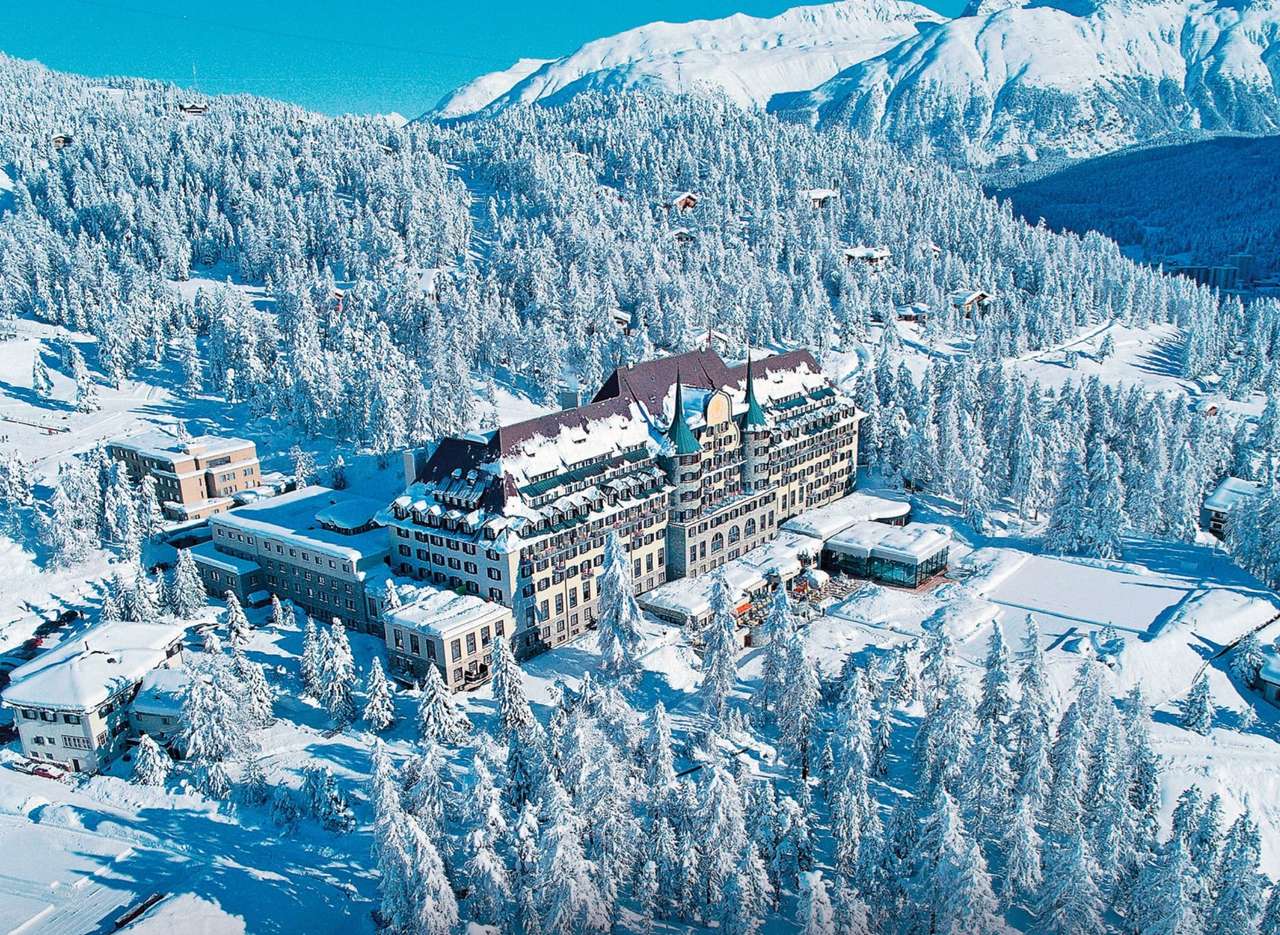 Szwajcaria-Hotel w St Moritz w zimowej szacie, cudo puzzle online