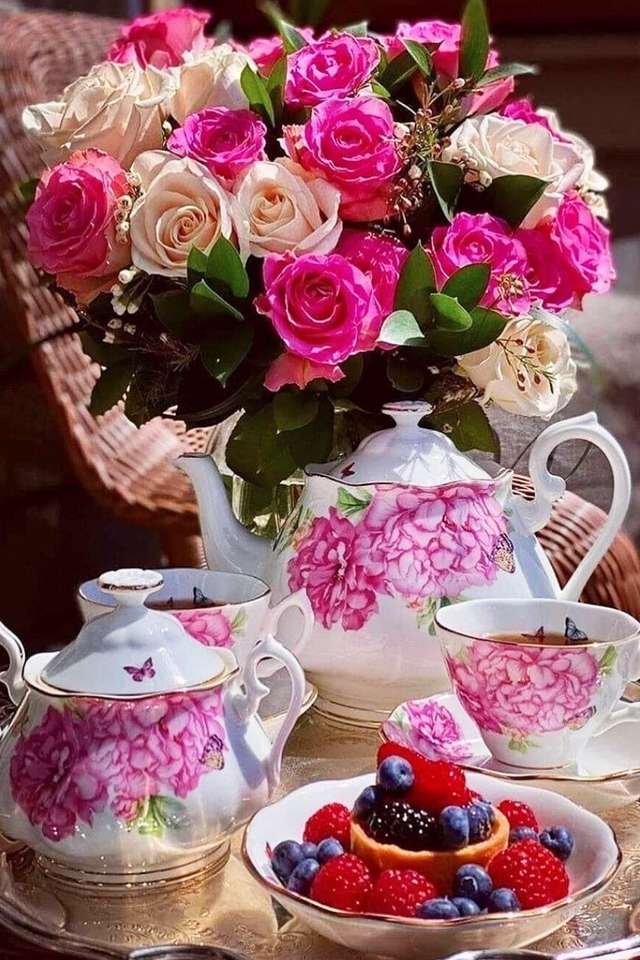 herbata w kolorze różowym puzzle online