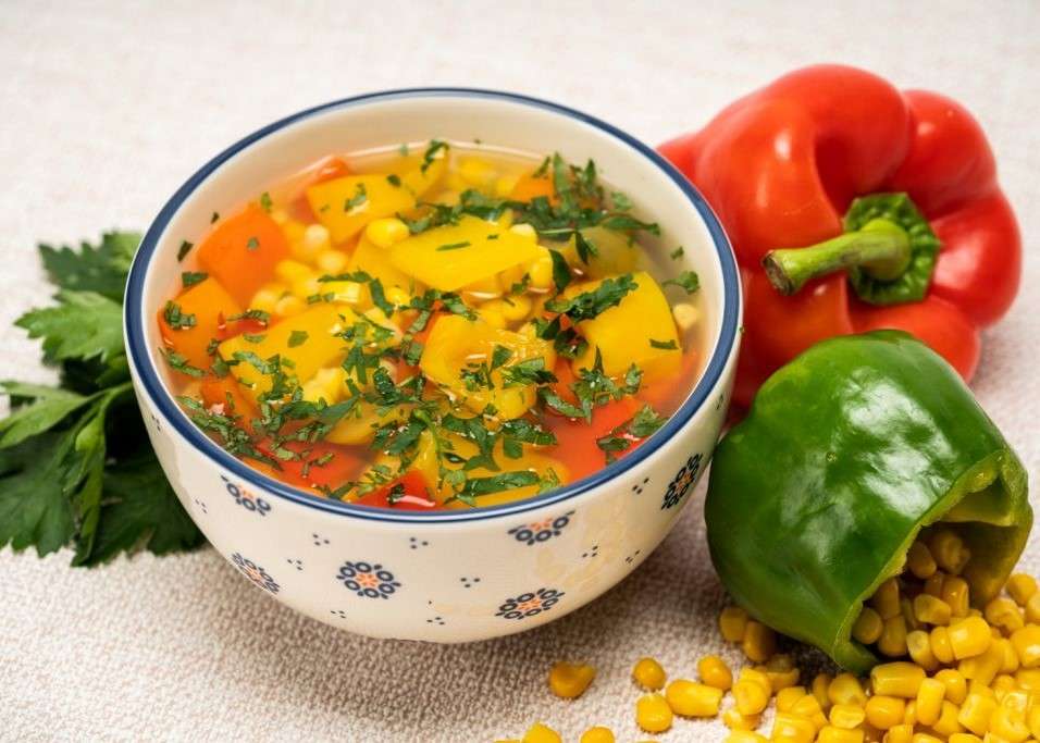 Zupa warzywna z kukurydzą puzzle online