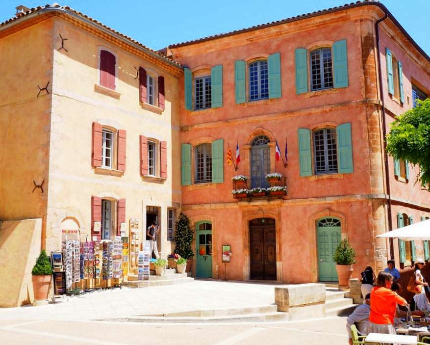 Ratusz w Roussillon (Francja) puzzle online