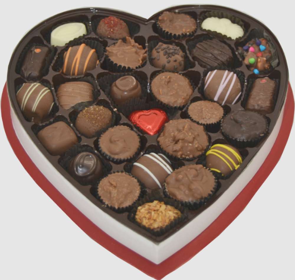 Duże pudełko czekoladek w kształcie serca puzzle online