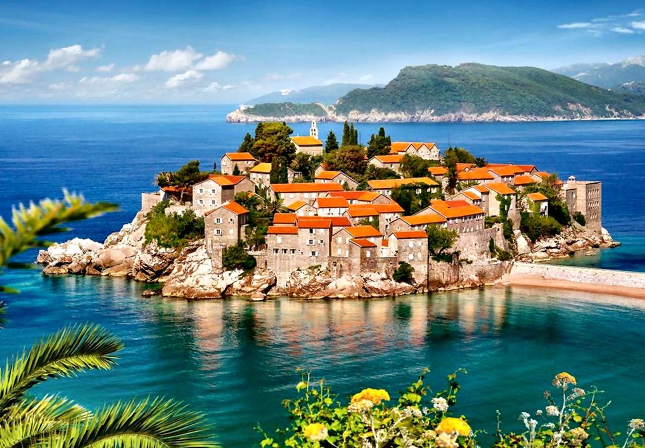 Czarnogórze k/Budvy-część miasta na skalnej wyspie puzzle online