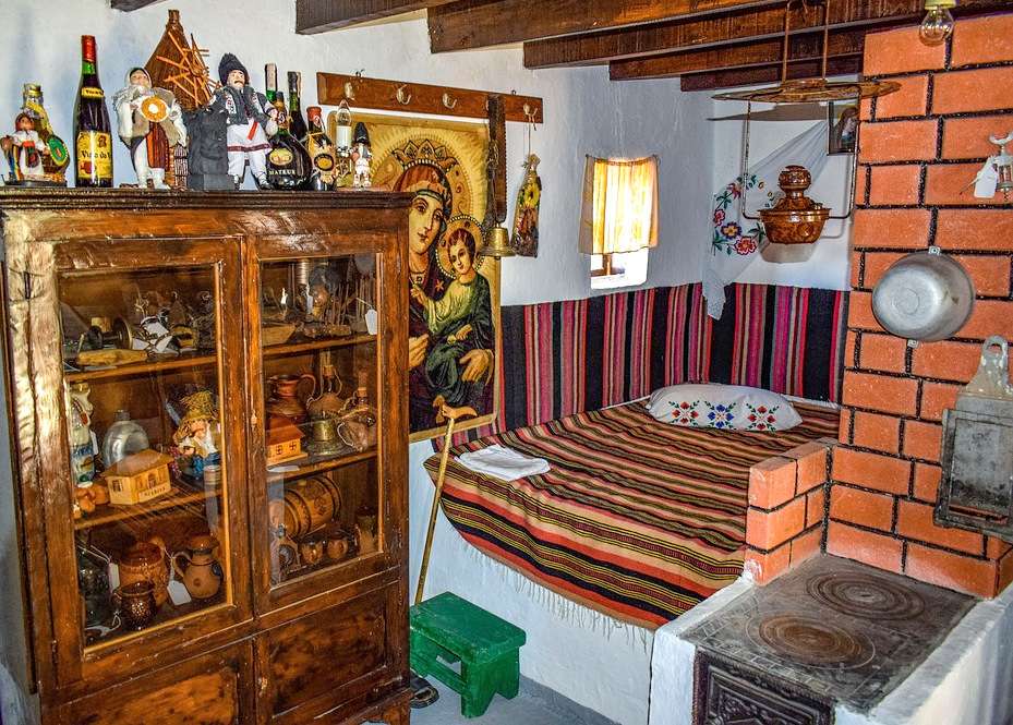 Tradycyjny wiejski dom mołdawski puzzle online