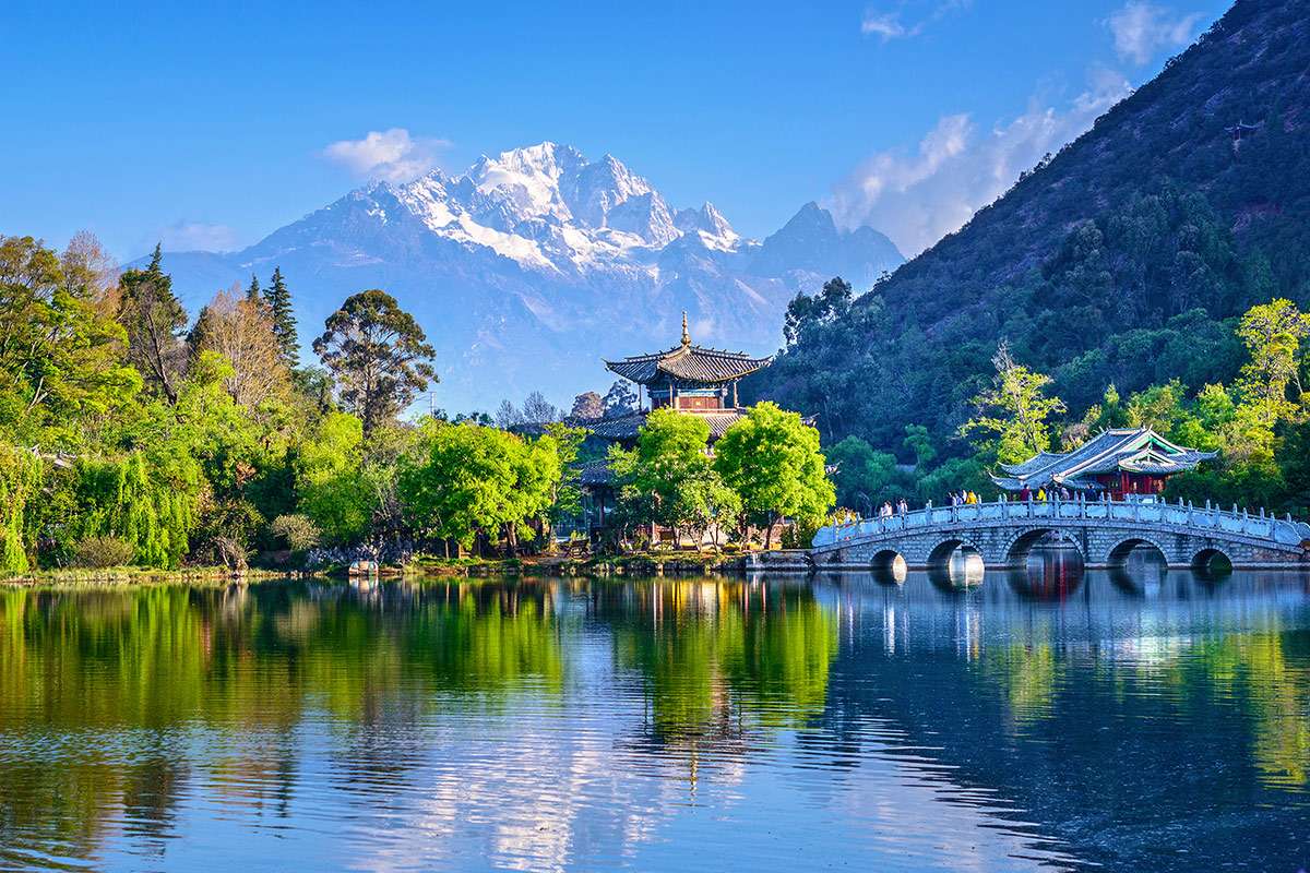 Cudowna sceneria z Chin puzzle online