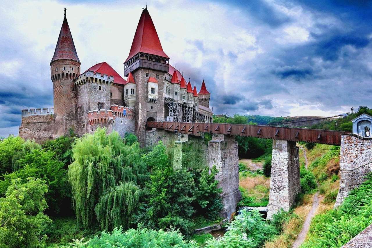 Rumunia-Transylwania-Zamek Corvin z mostem puzzle online