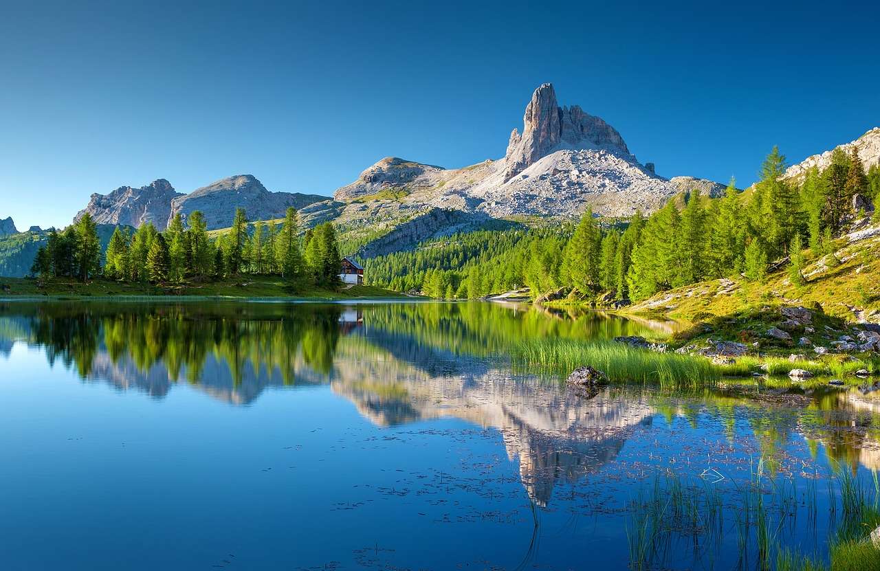 Górskie jezioro Dolomity puzzle online