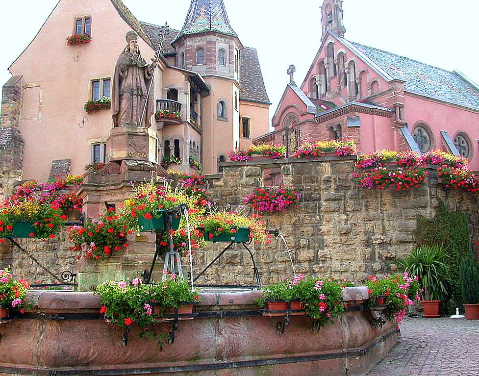 Zamek w Eguisheim, najpiękniejszej wiosce Francji puzzle online