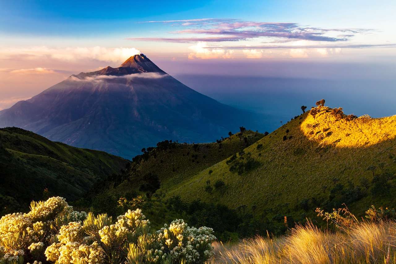 Góry Krajobraz Rano Wulkan Jawa Indonezja puzzle online