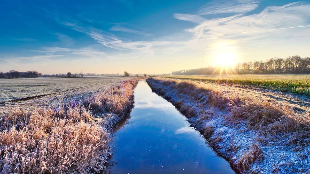 Krajobraz zimowego poranka puzzle online