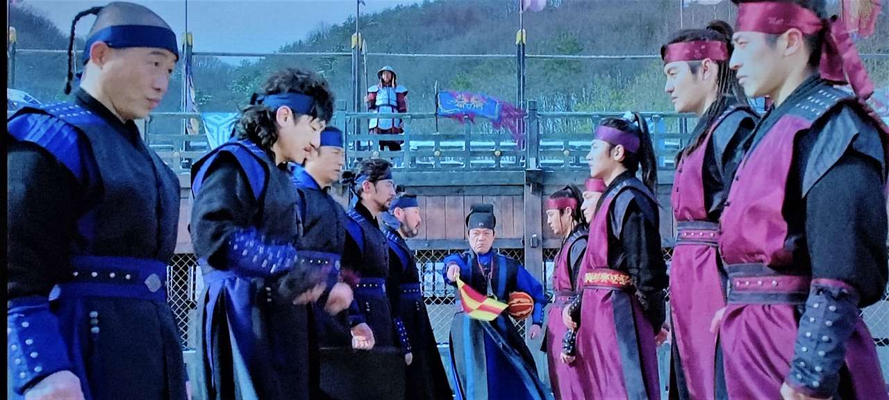 Kadr z południowokoreańskiego dramatu „Empress KI”. puzzle online