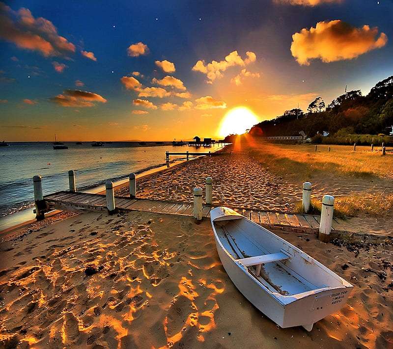 Zachód słońca, łódź, spokojna piękna plaża nocą puzzle online