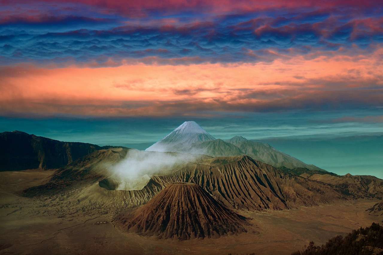 krajobrazowy wulkan puzzle online