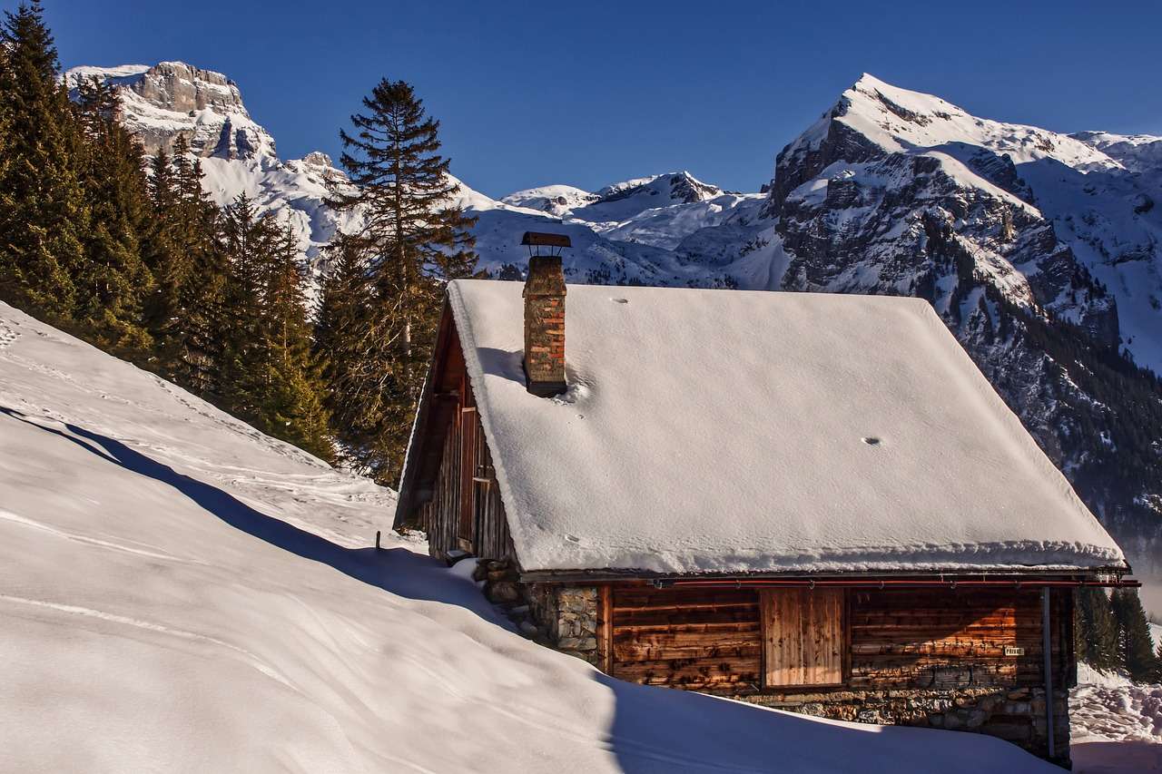 Dom na śniegu Stoki Domek Kabina Chata Schronisko górskie puzzle online