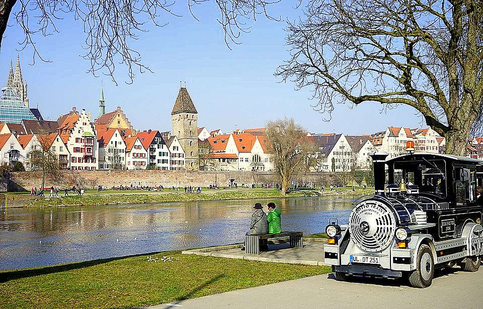 Wspaniała panorama miasta Ulm puzzle online