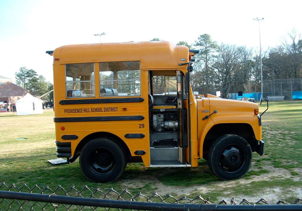 Mały szkolny busik autobusik:) puzzle online
