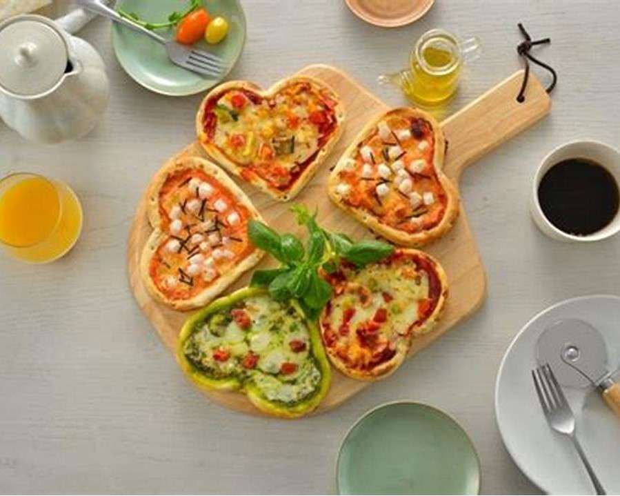 Małe pizzerinki w kształcie serca puzzle online
