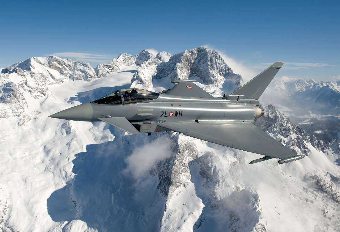 Eurofighter Typhoon w ekstremalnych warunkach puzzle online