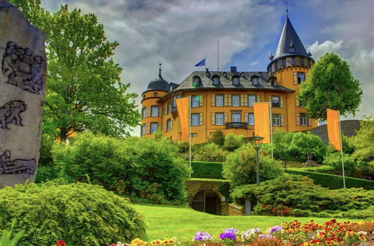 Niemcy-Zamek w Genovevaburg-symbol Mayen puzzle online